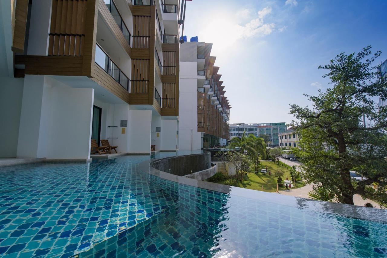 The Lunar Patong Phuket Exterior foto